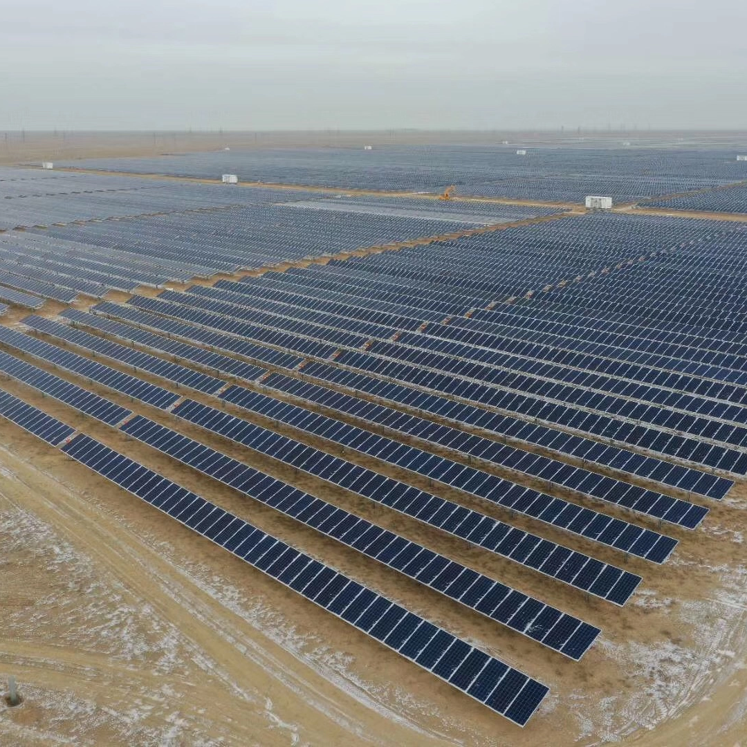 Risen 385W P Type Solar Panel with High Efficiency Commercial PV Module Solar Plate