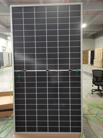 High Power and Efficiency N-Type HJT 700W Solar Panel Solar Plate